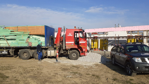 Vykládka a nakládka materiálu